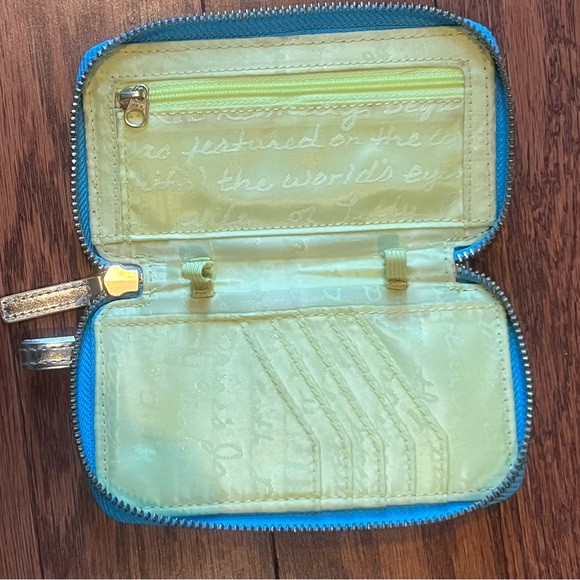 Lily Pulitzer wallet - Picture 2 of 4